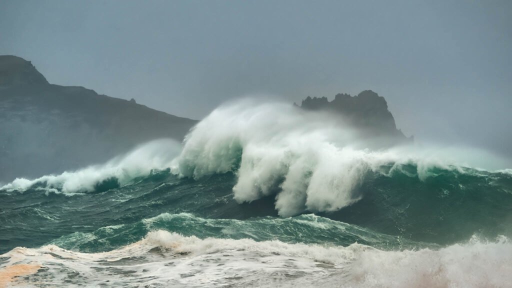 Atlantic waves in County Kerry