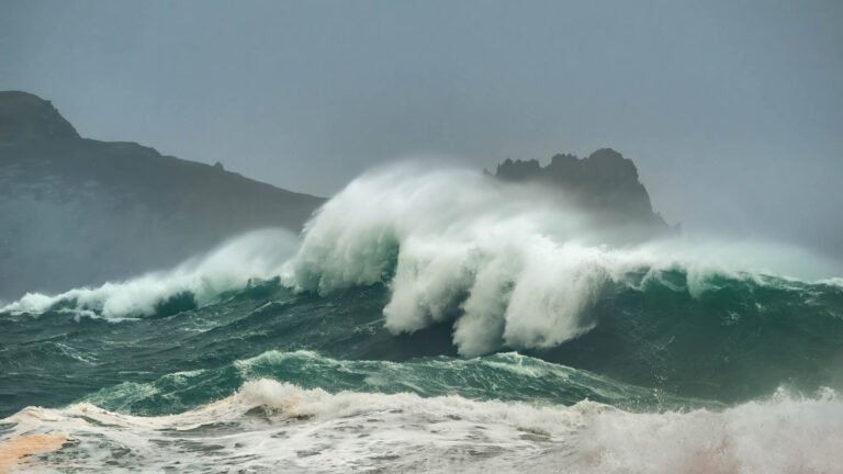 Atlantic waves in County Kerry