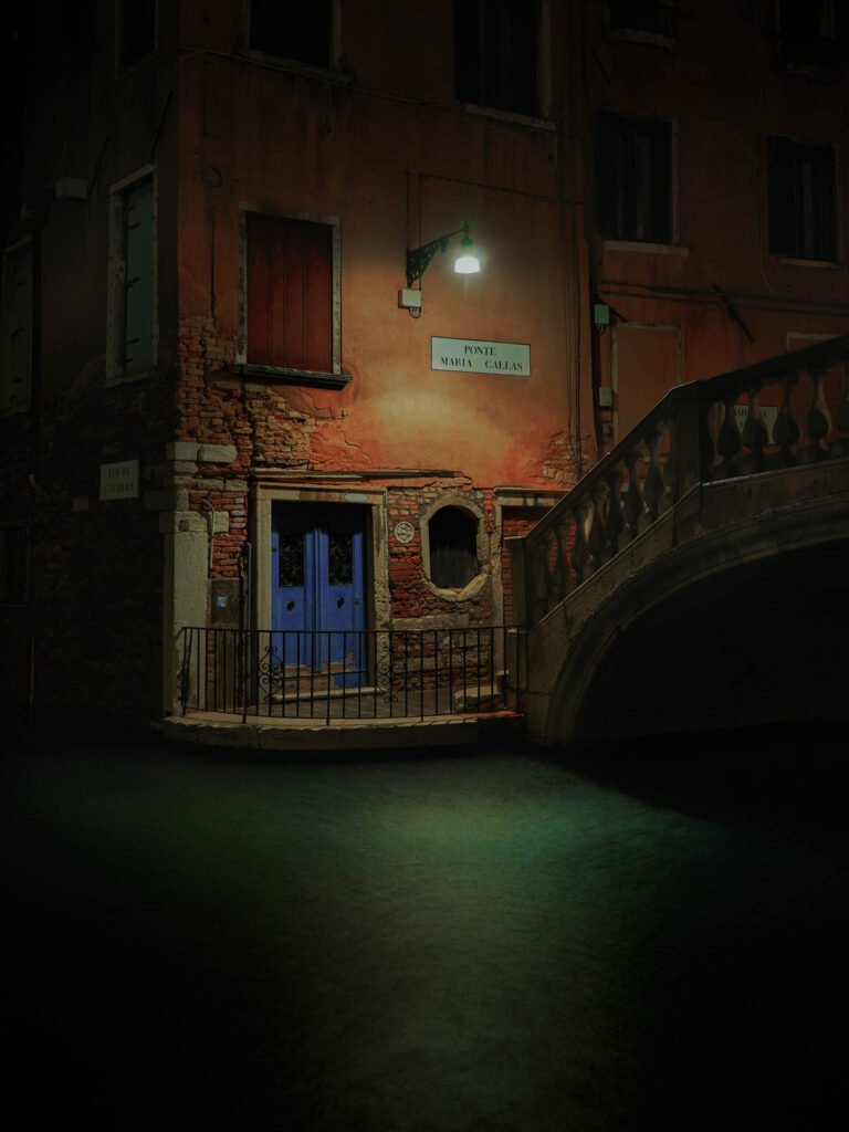 Venice Corner house at night